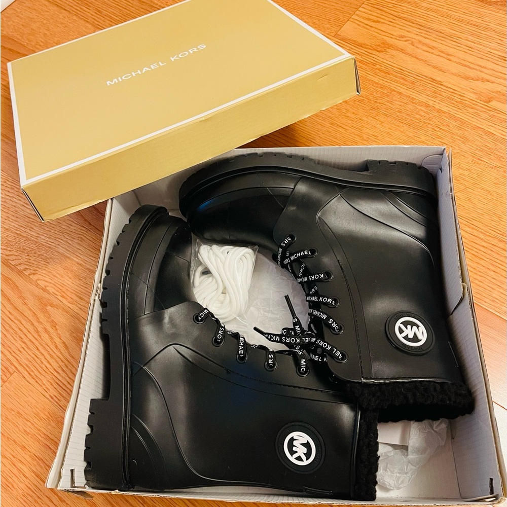 Michael Kors Brand New Boots US 7M